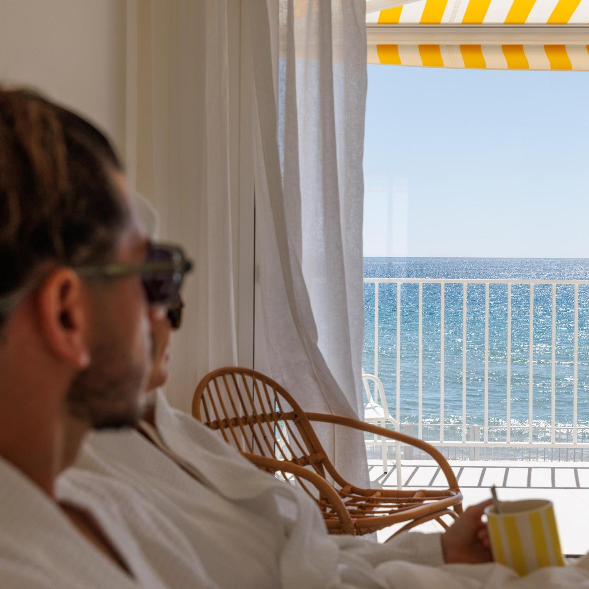 Belle Vue Hotel Cavalaire-sur-Mer Eksteriør billede